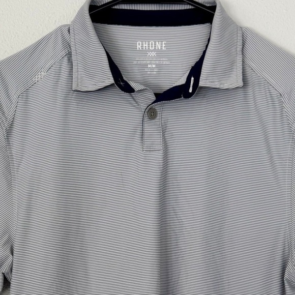 RHONE Mens M Polo Shirt Gray Striped Short Sleeve Golf Athletic Italian Fabric - Picture 1 of 8
